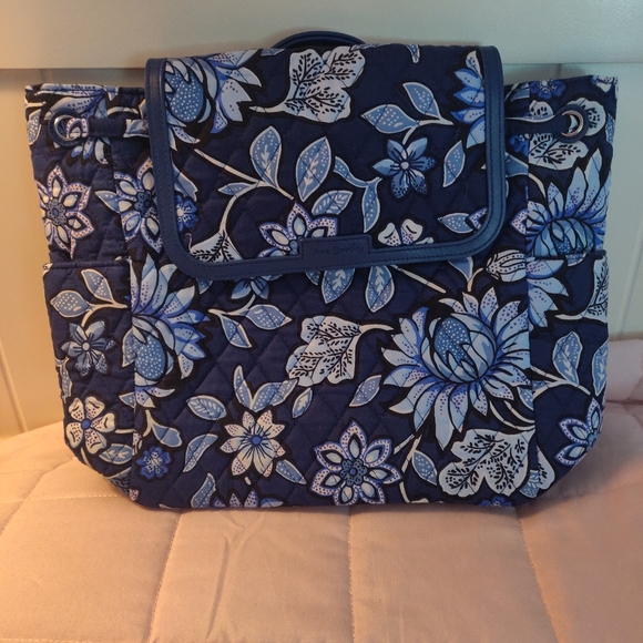 NWT Vera Bradley Fashion Backpack in Navy - Picture 1 of 5